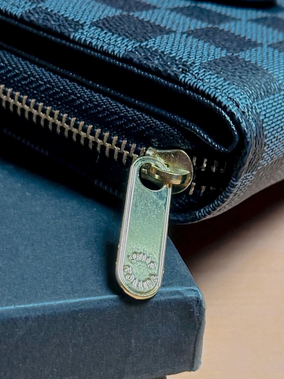 Billetera Mediana Mujer - Louis Vuitton Gris
