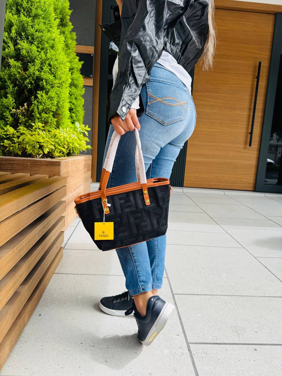 Bolso Pequeño Fendi - Negro