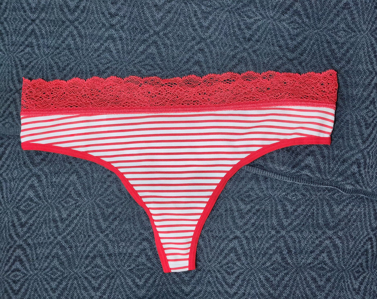 Tanga Brasilera Rojo con Blanco