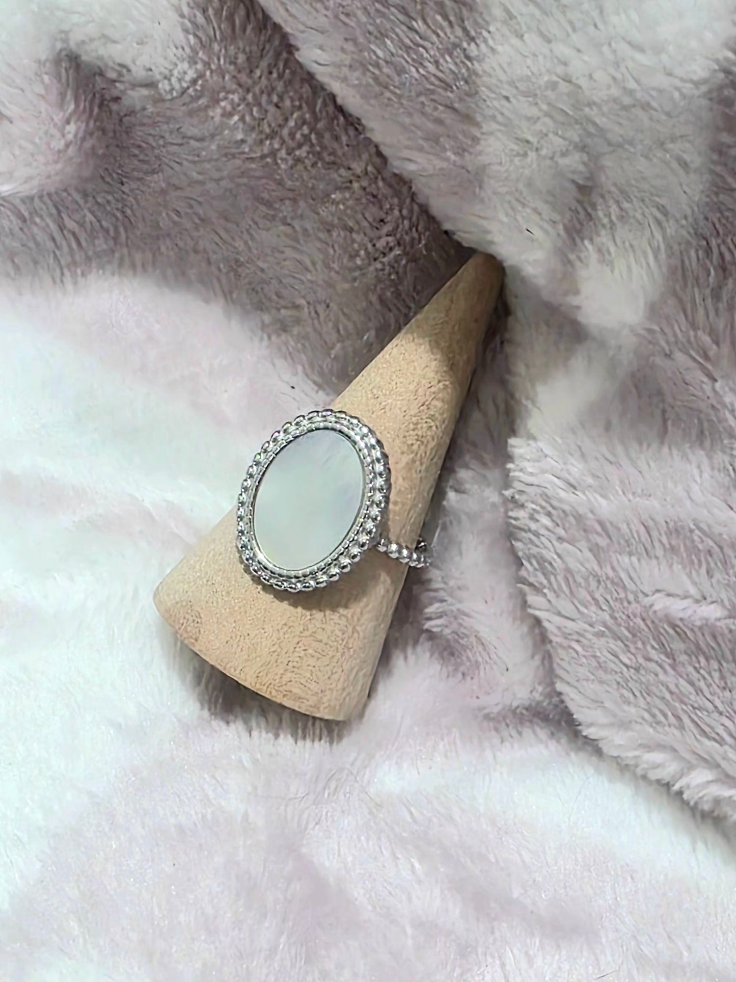 Anillo Evelyn