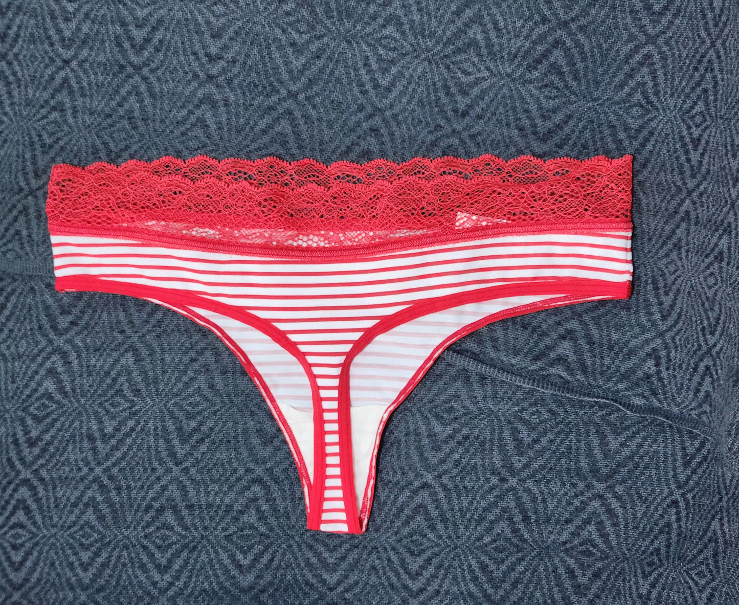 Tanga Brasilera Rojo con Blanco